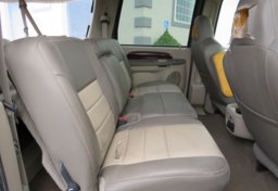 2003 Ford Excursion - Thumbnail 28