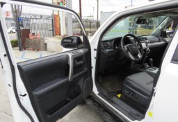 2018 Toyota 4Runner - Thumbnail 20