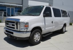2014 Ford Econoline Wagon - Thumbnail 4