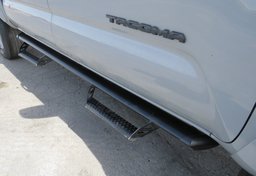 2019 Toyota Tacoma - Thumbnail 19