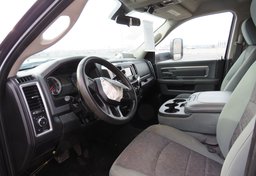 2017 Ram 3500 - Thumbnail 34