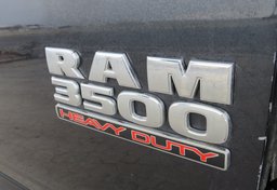 2017 Ram 3500 - Thumbnail 31