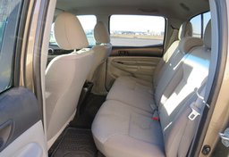 2013 Toyota Tacoma - Thumbnail 30