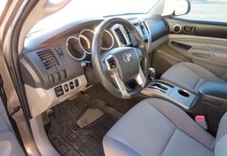 2013 Toyota Tacoma - Thumbnail 26