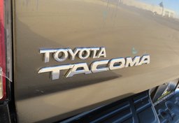 2013 Toyota Tacoma - Thumbnail 21