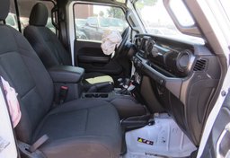 2020 Jeep Wrangler Unlimited - Thumbnail 23