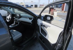 2020 Toyota RAV4 - Thumbnail 22