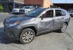 2020 Toyota RAV4 - Thumbnail 2