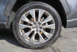 2020 Toyota RAV4 - Thumbnail 11