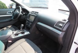 2016 Ford Explorer - Thumbnail 24