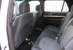 2016 Ford Explorer - Thumbnail 31