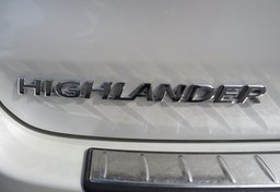 2015 Toyota Highlander - Thumbnail 21