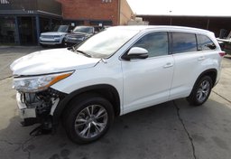 2015 Toyota Highlander - Thumbnail 1