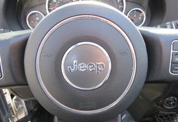 2016 Jeep Wrangler Unlimited - Thumbnail 31