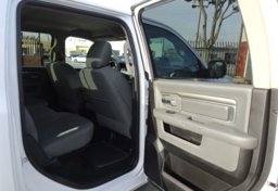 2017 Ram 1500 - Thumbnail 26