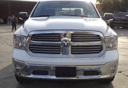 2017 Ram 1500 - Thumbnail 9