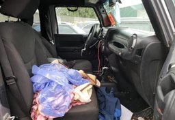 2014 Jeep Wrangler - Thumbnail 5