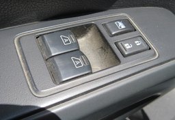 2017 Nissan Titan - Thumbnail 27