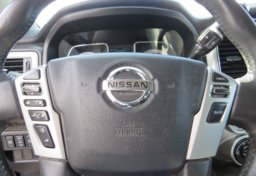2017 Nissan Titan - Thumbnail 30