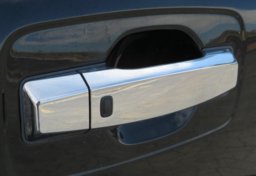 2017 Nissan Titan - Thumbnail 21