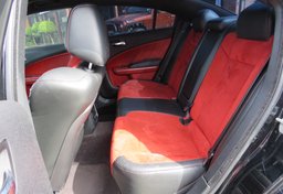 2016 Dodge Charger - Thumbnail 31