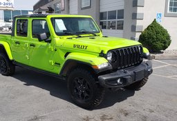 2021 Jeep Gladiator - Thumbnail 3