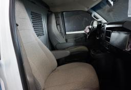 2022 Chevrolet Express - Thumbnail 32