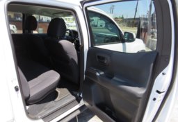 2021 Toyota Tacoma 4WD - Thumbnail 33