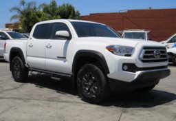 2021 Toyota Tacoma 4WD - Thumbnail 2