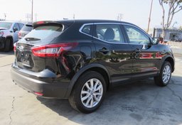 2021 Nissan Rogue Sport - Thumbnail 8