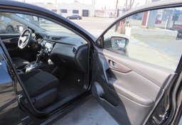 2021 Nissan Rogue Sport - Thumbnail 20