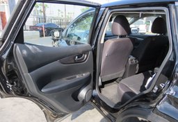 2021 Nissan Rogue Sport - Thumbnail 25