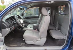 2014 Toyota Tacoma - Thumbnail 28