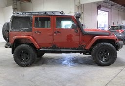 2016 Jeep Wrangler AEV V8 - Thumbnail 12