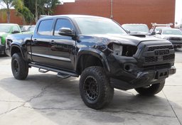 2021 Toyota Tacoma - Thumbnail 4