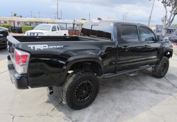 2021 Toyota Tacoma - Thumbnail 7