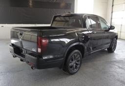2022 Honda Ridgeline - Thumbnail 7