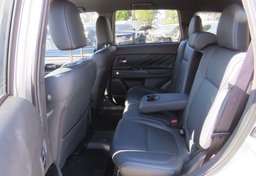 2022 Mitsubishi Outlander PHEV - Thumbnail 28