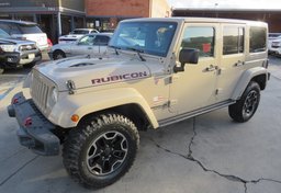 2016 Jeep Wrangler Unlimited - Thumbnail 2