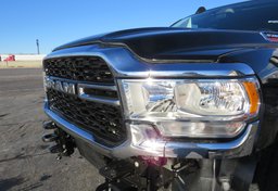 2019 Ram 3500 - Thumbnail 26