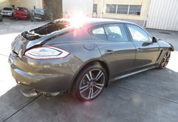 2015 Porsche Panamera - Thumbnail 10