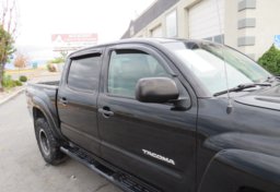 2011 Toyota Tacoma - Thumbnail 12