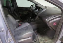 2016 Ford Focus - Thumbnail 25