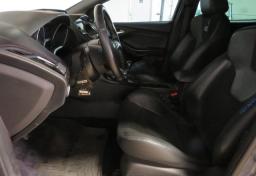 2016 Ford Focus - Thumbnail 21