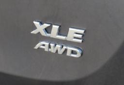 2015 Toyota RAV4 - Thumbnail 18