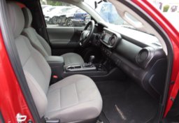 2017 Toyota Tacoma - Thumbnail 25