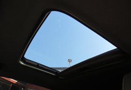 2018 Chevrolet Camaro - Thumbnail 13