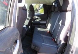 2014 Toyota Tundra 4WD Truck - Thumbnail 28