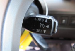 2014 Toyota Tundra 4WD Truck - Thumbnail 35