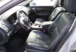 2018 Nissan Altima - Thumbnail 27